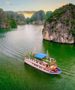 Sunlight Premium Cruise 2 Days 1 Night at Lan Ha bay - Image 2