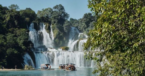 Lan's Cao Bang Ban Gioc waterfall in 2 nights 1 day