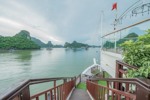Starlight Cruise Hạ Long (3N2Đ)