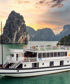 Sunlight Legend Cruise Hạ Long (2N1Đ) - Image 1