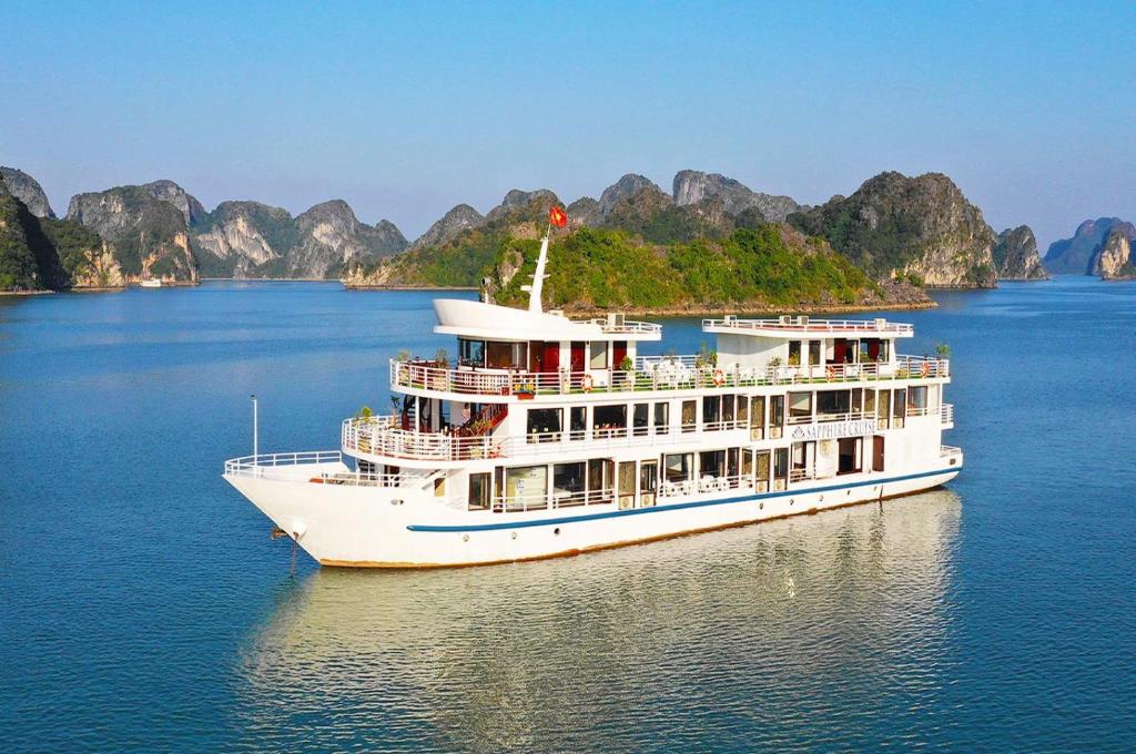 Sapphire Cruise 21 Cabin 4.5* Hạ Long (3N2Đ)