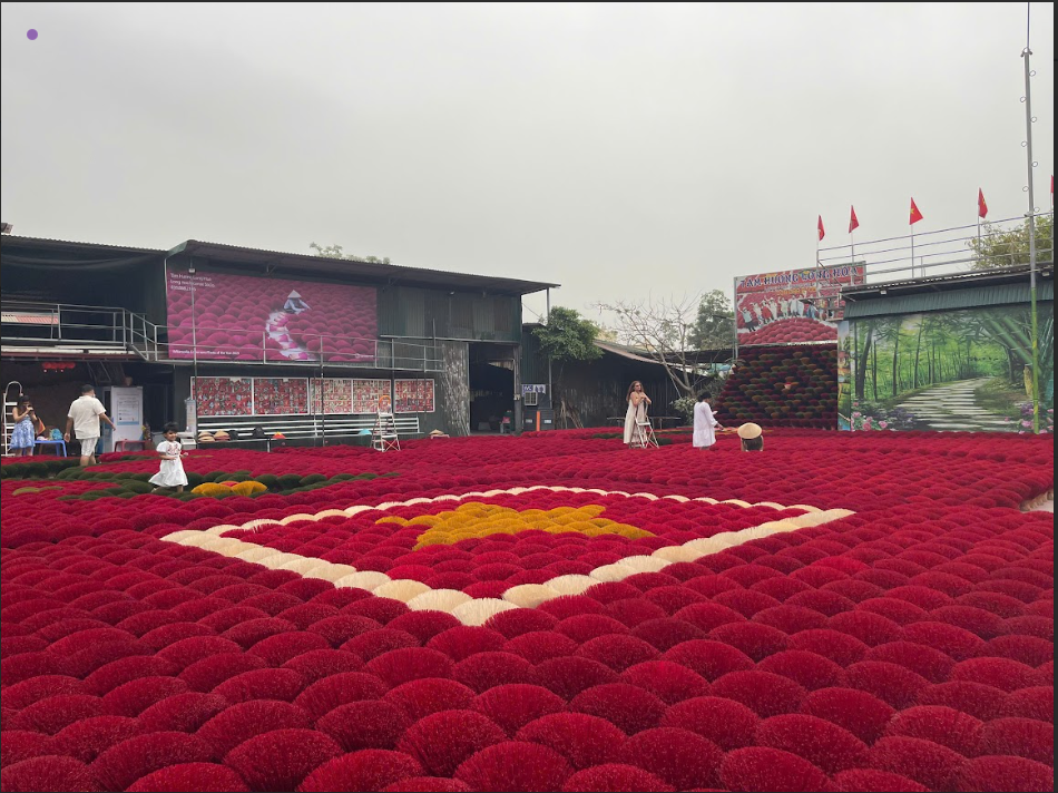 Excursion Làng Hương Làng Nón Hà Nội (1/2 Ngày)