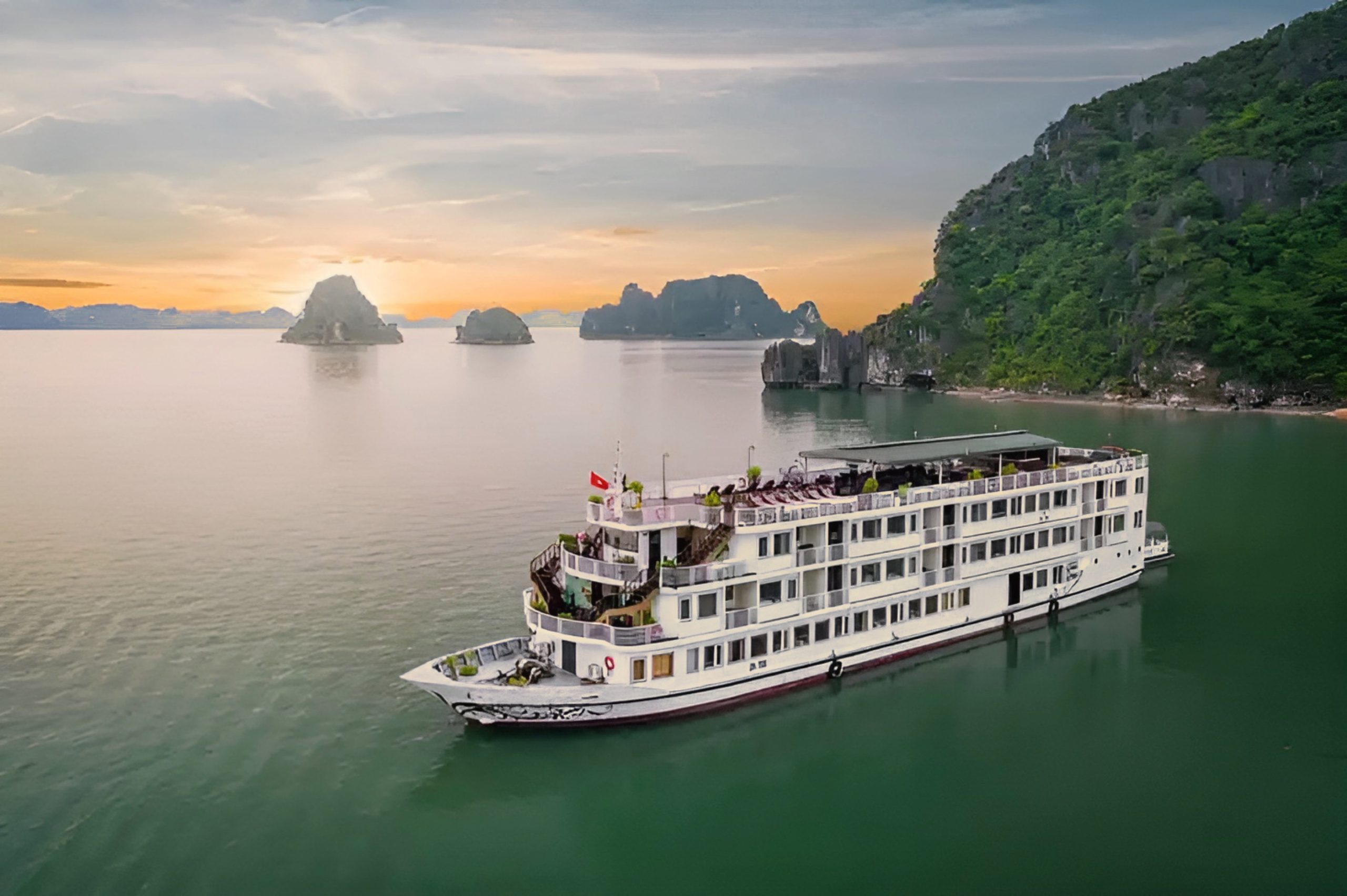 Crown Legend Cruise Hạ Long (3N2Đ)