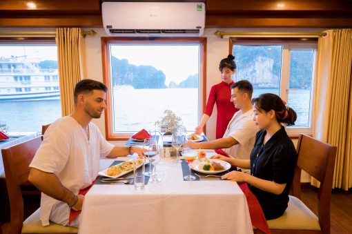 Crown Legend Cruise Hạ Long (3N2Đ)