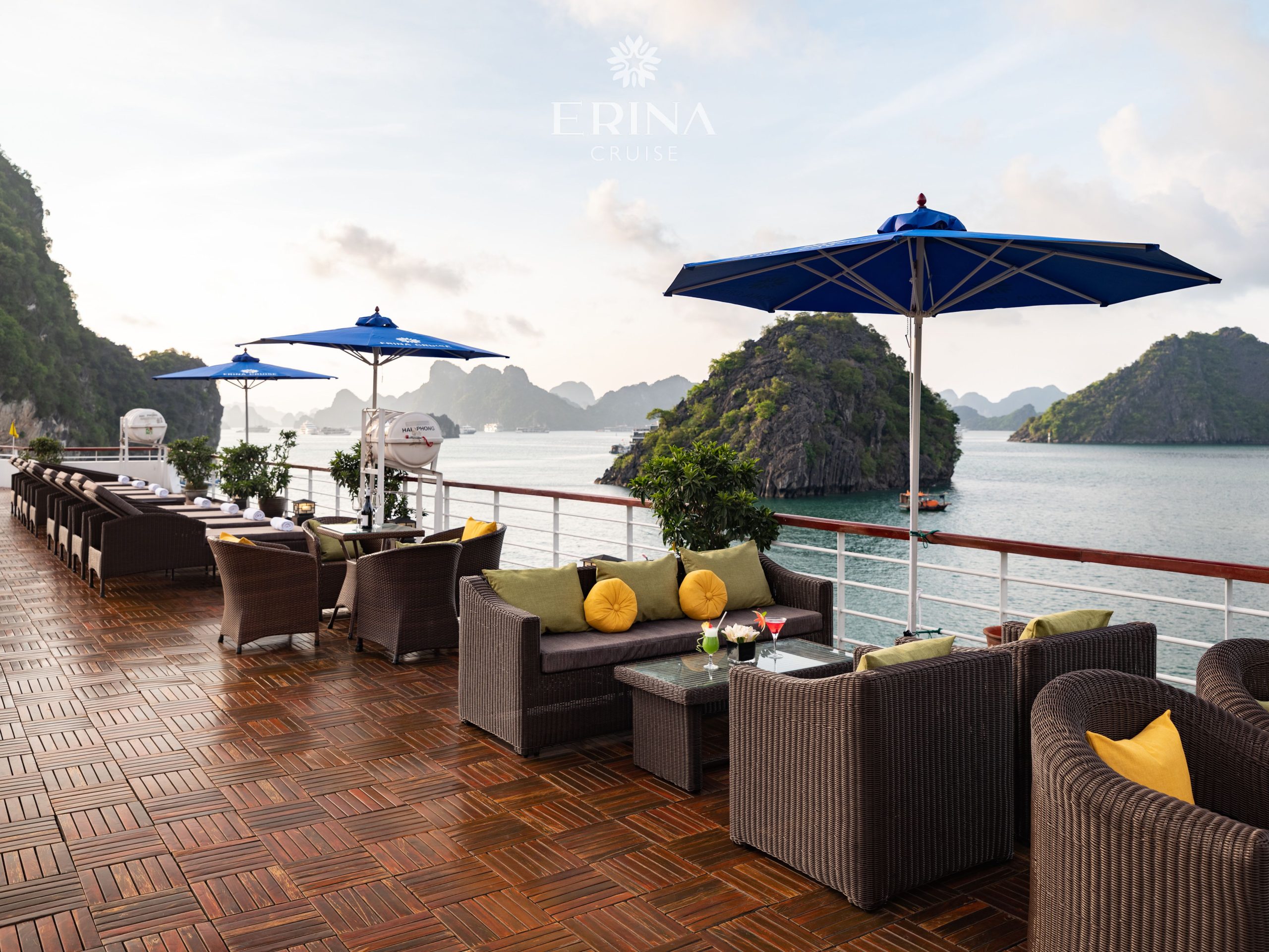 Erina Cruise 32 cabin 5* Lan Hạ (3N2Đ)