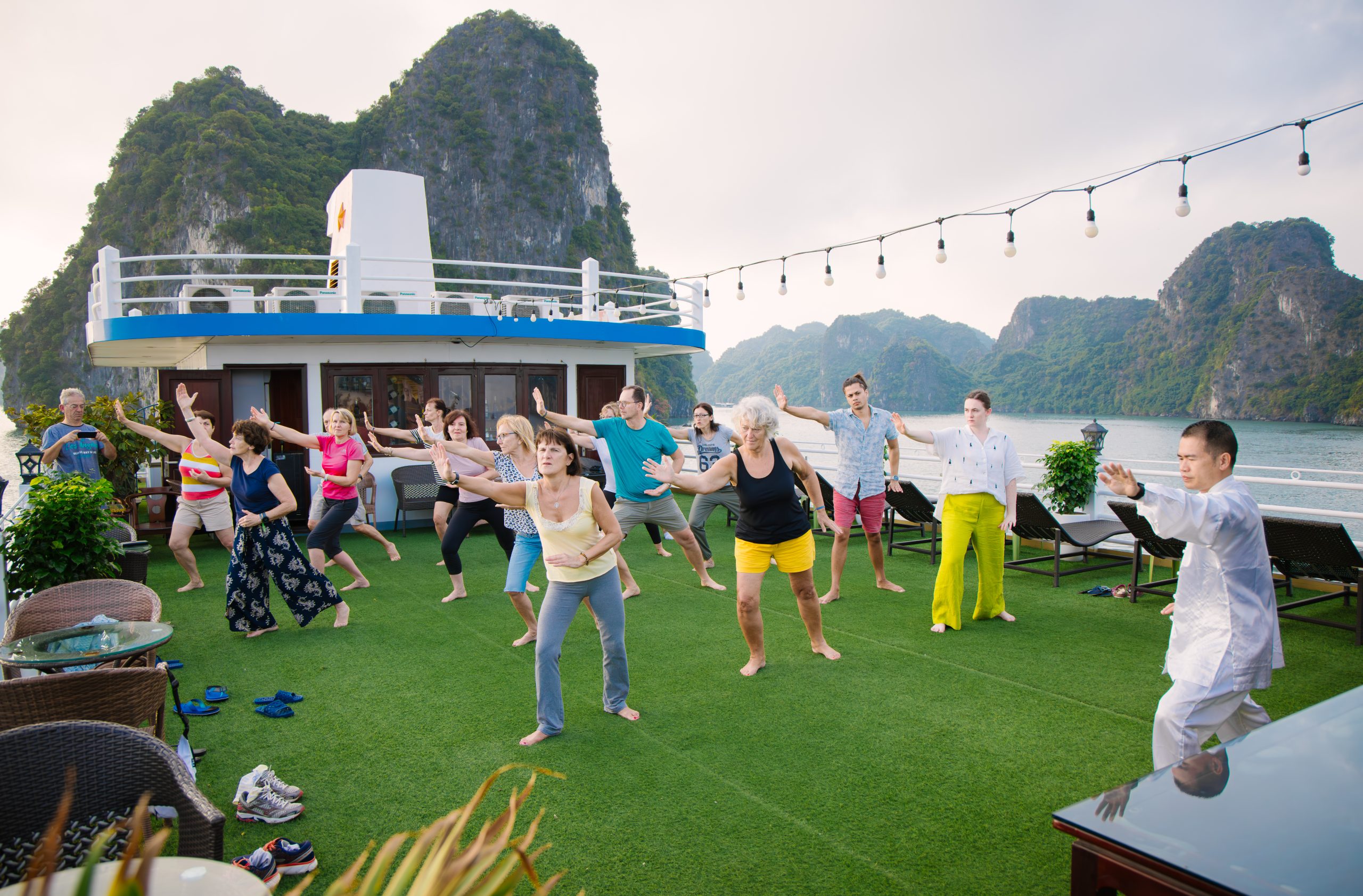 Swan Cruises Hạ Long (3N2Đ)