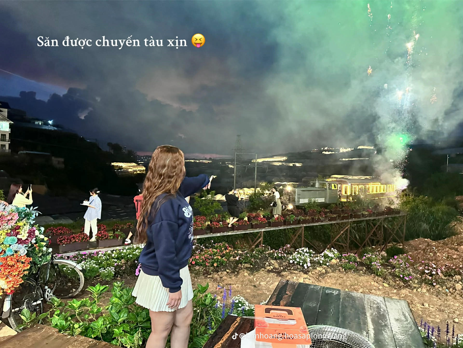 Tour Fresh Garden – Nhà Thờ Domaine – Miền Du Mục – Chùa Linh Phước – Tiệm Nướng Chuyến Tàu Hoàng Hôn