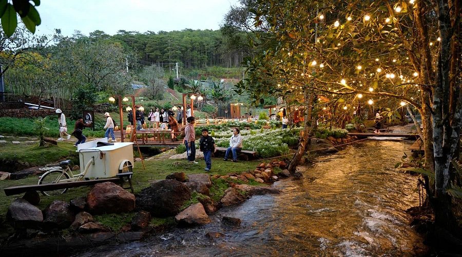 Tour Suối Bình Yên – Thác Datanla – Đường Hầm Điêu Khắc – Biệt Thự Hằng Nga