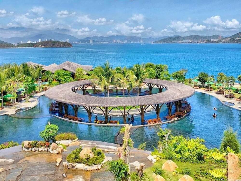 Tour Cano 3 Đảo: Bãi Tranh – Làng Chài – Hòn Tằm