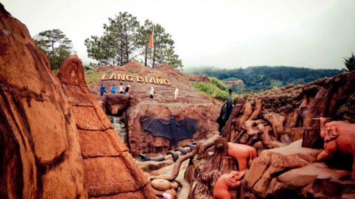 Tour Suối Bình Yên – Thác Datanla – Đường Hầm Điêu Khắc – Biệt Thự Hằng Nga