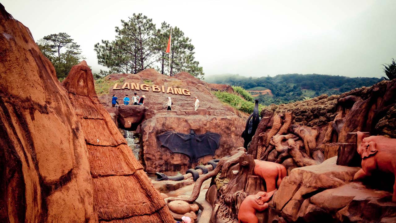 Tour Suối Bình Yên – Thác Datanla – Đường Hầm Điêu Khắc – Biệt Thự Hằng Nga - Image 3