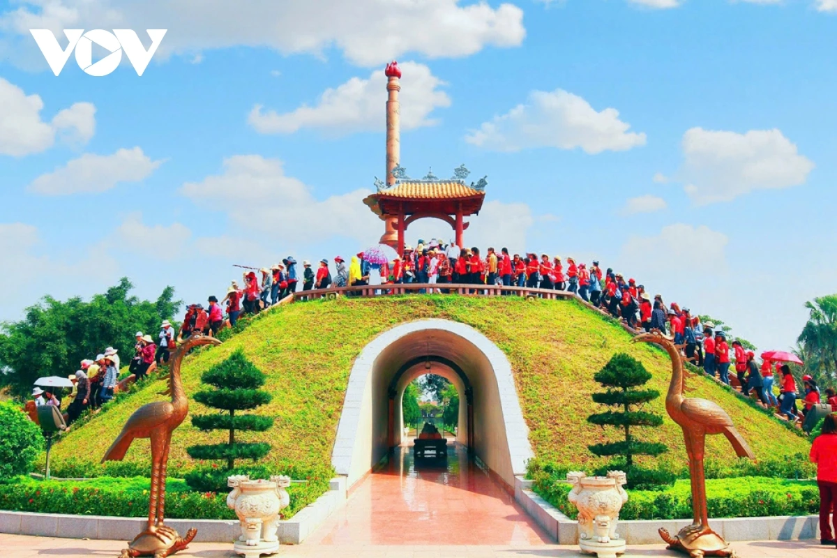 Tour DMZ - Thăm Lại Chiến Trường Xưa