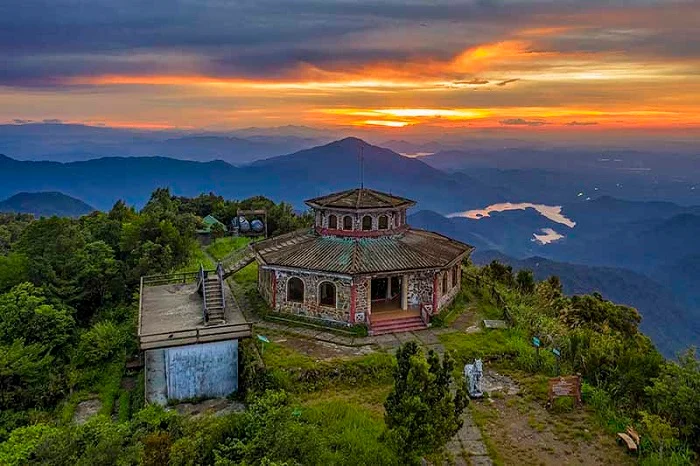 Tour Vườn Quốc gia Bạch Mã (1N)