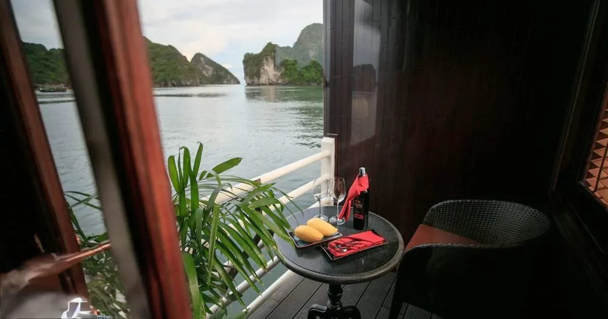 Athena 2D1N Cruise: Ha Long Bay, Sung Sot, Ti Top